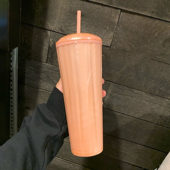 ✨FLASH SALE✨ Starbucks Pink (Kaleidoscope) Venti Dome Tumbler✨ - Picture 2 of 6